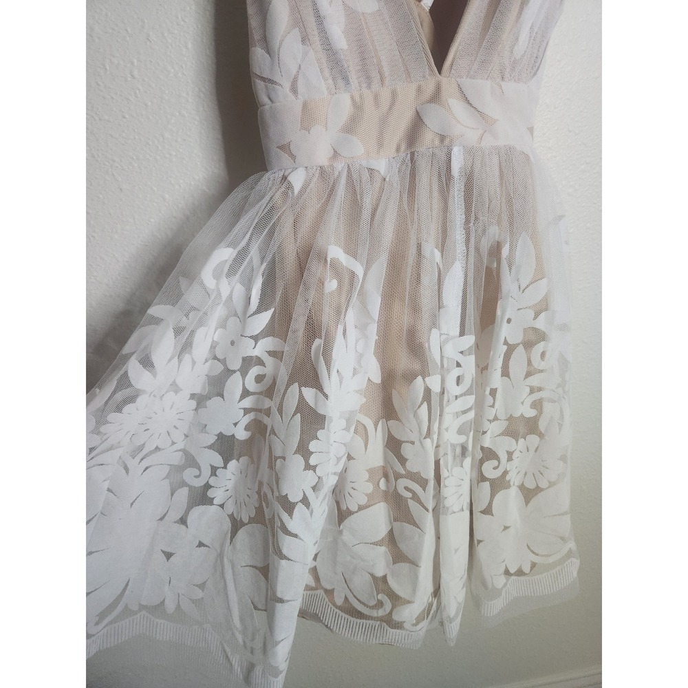 Luxxel White Flocked Velvet Tulle Fit and Flare Mini Dress Bridal Shower LWD L - Picture 3 of 9